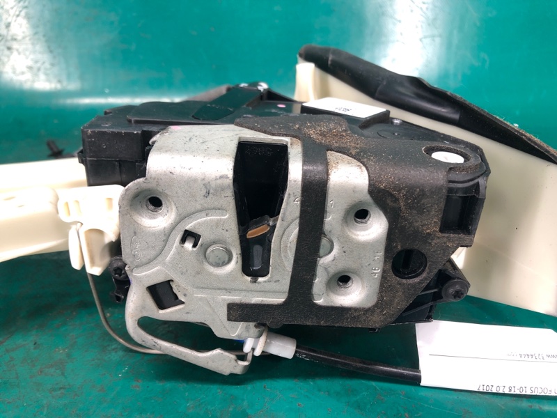 Замок двери задний правый FOCUS 10-18 2017 2.0