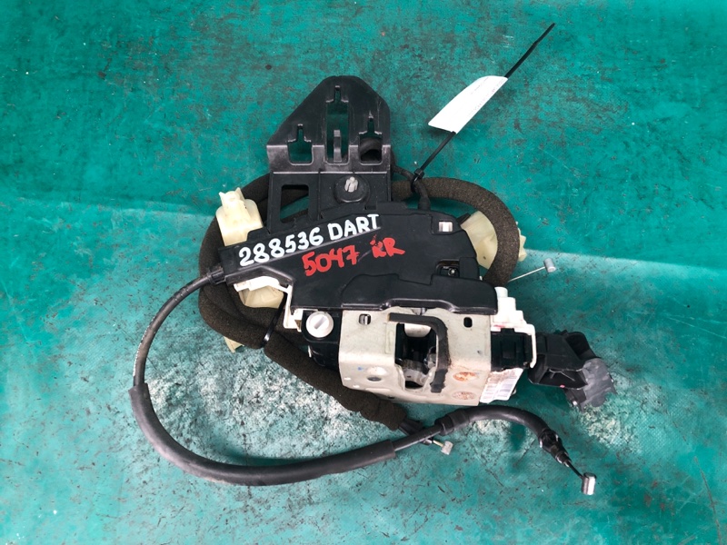 Замок двери задний правый DART 12-16 2015 2.4 ED6