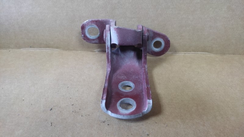 Запчасть петля двери верхняя передняя правая LEXUS IS250/350 05-13 Б/У Петля двери верхняя передняя правая LEXUS IS250/350 05-13 Б/У