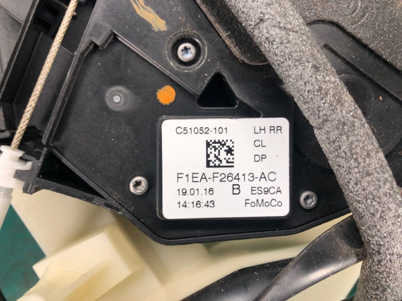 Замок двери задний левый FOCUS 10-18 2016 2.0