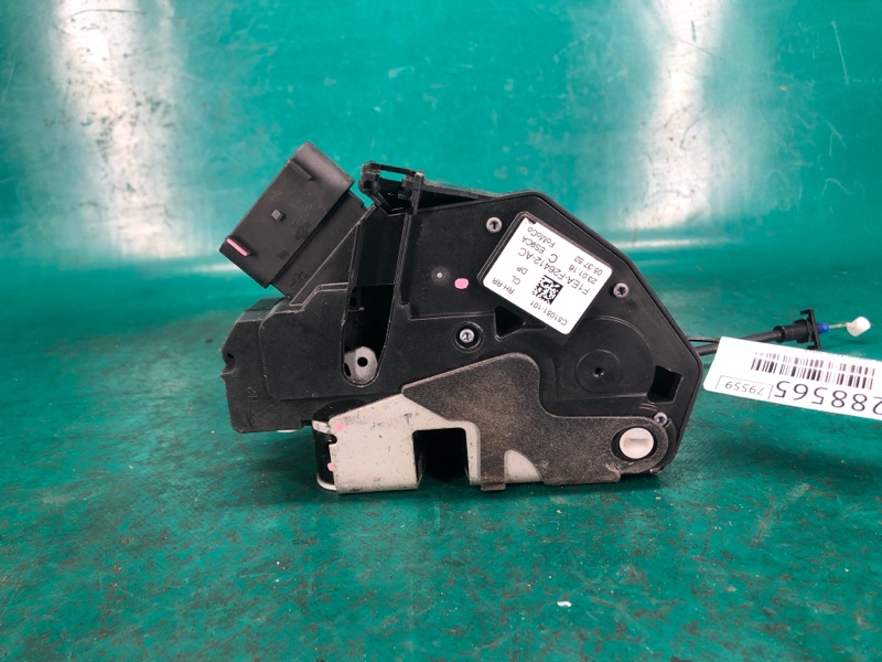 Замок двери задний правый FORD FOCUS 10-18 2.0 Замок двери задний правый FORD FOCUS 10-18 2.0