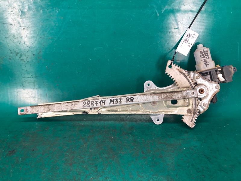 Стеклоподъемник задний правый INFINITI M25/M37/M56/Q70/M35H 10-16 2010 Седан 3.7 VQ37VHR 82720-EG000 Б/У
