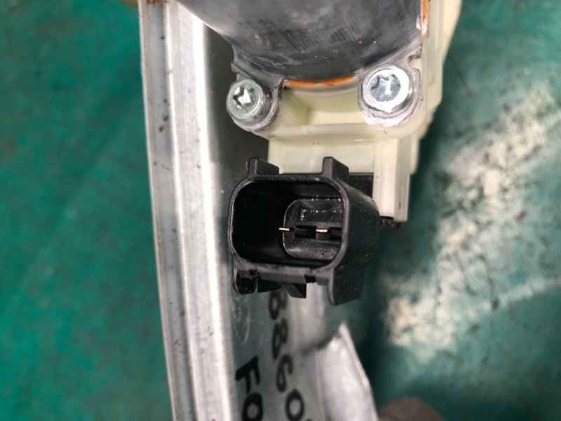 Стеклоподъемник задний левый FORD FOCUS 10-18 2.0