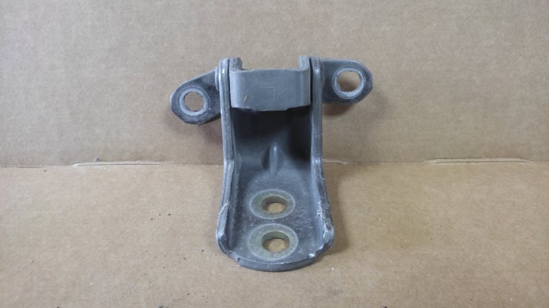 Петля двери нижняя передняя правая INFINITI M35/M45 04-10 80401-EG000 Б/У