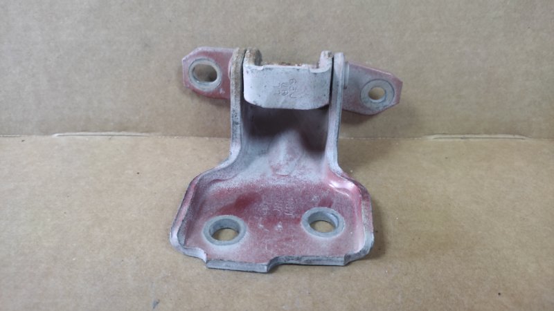 Петля двери верхняя передняя правая SUZUKI SX4 06-13 69310-63J00 Б/У