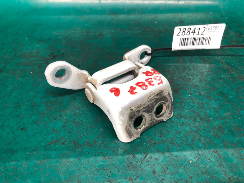 Петля двери верхняя задняя правая ACURA RDX 12-19 2017 67910-SNE-A01ZZ Б/У