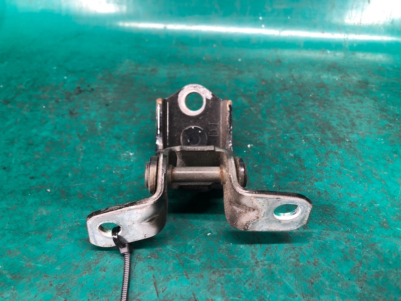 Петля двери верхняя задняя правая CX-9 06-16 2007 3.7