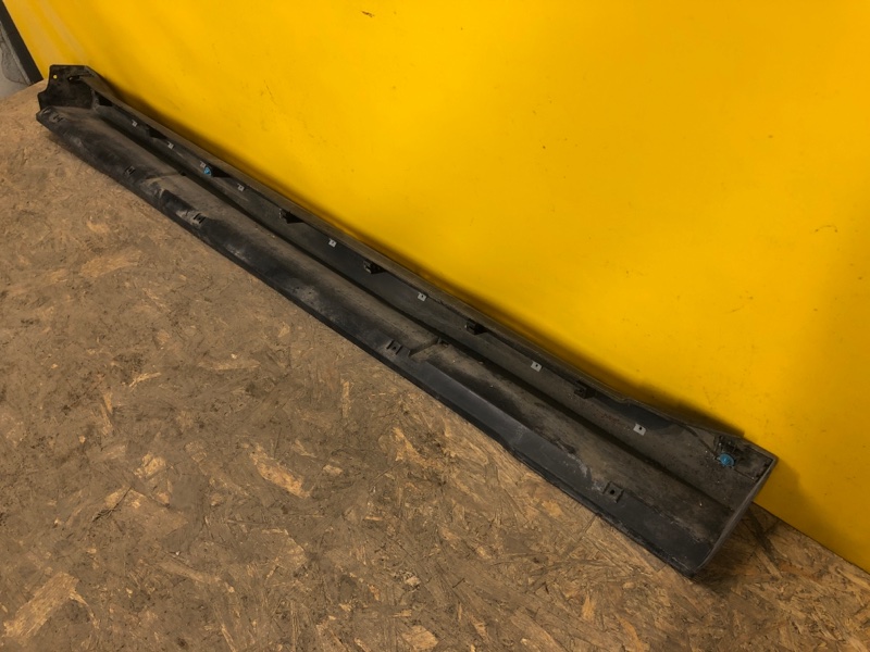 Накладка порога наружная правая OUTLANDER XL 05-13