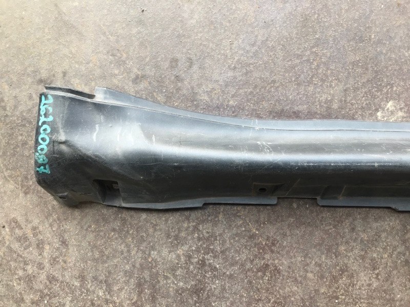 Накладка порога наружная правая NISSAN JUKE 10-19 Внедорожник 1.6 MR16DDT Накладка порога наружная правая NISSAN JUKE 10-19 Внедорожник 1.6 MR16DDT