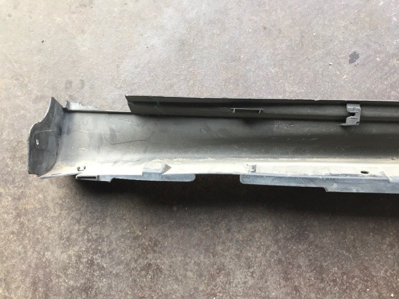 Накладка порога наружная правая JUKE 10-19 2011 Внедорожник 1.6 MR16DDT Накладка порога наружная правая JUKE 10-19 2011 Внедорожник 1.6 MR16DDT