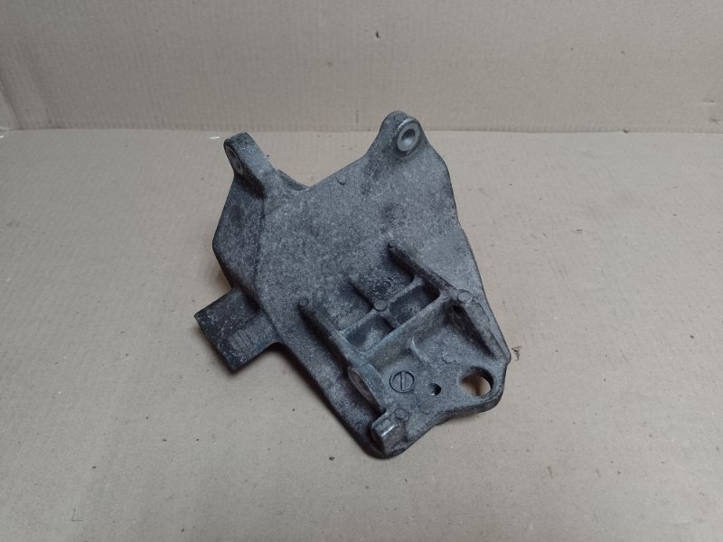 Кронштейн компрессора кондиционера SUBARU LEGACY 03-09 BL/BP 2008 2.5 EJ253 23950AA021 Б/У