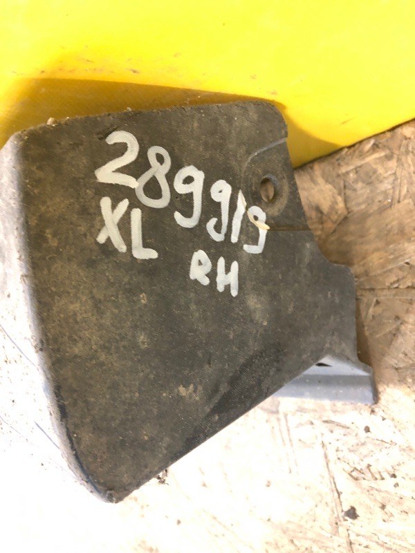 Накладка порога наружная правая OUTLANDER XL 05-13