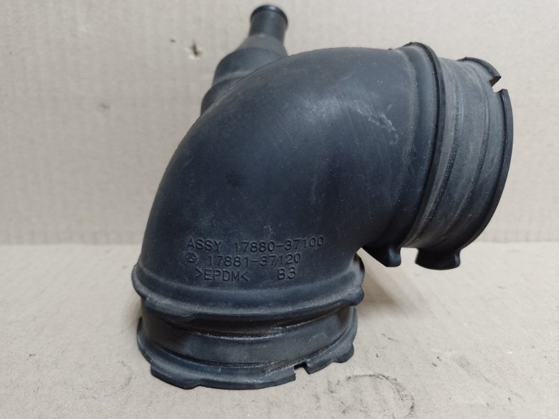 Патрубок воздушного фильтра PRIUS - 30 09-17