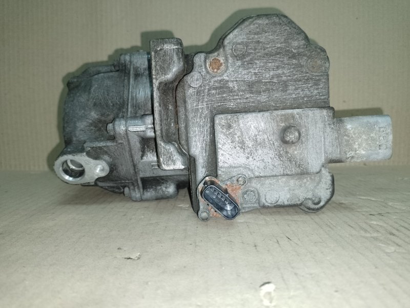 Компрессор кондиционера PRIUS - 30 09-17