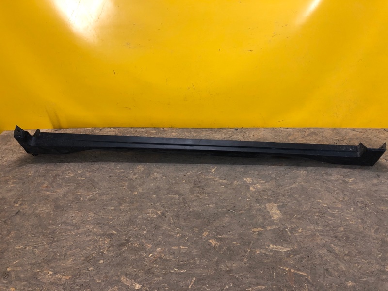 Накладка порога наружная правая NISSAN X-TRAIL/ROGUE T32 13-20 76850-4CE0A Б/У