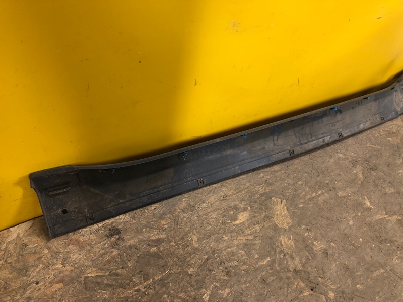 Накладка порога наружная левая MITSUBISHI PAJERO 06-21