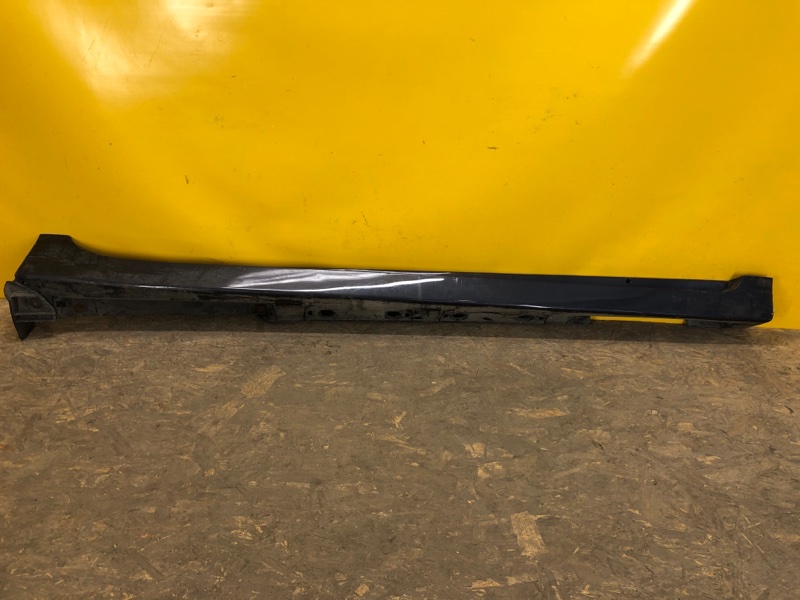 Накладка порога наружная правая TOYOTA PRIUS - 30 09-17 75850-47010 Б/У