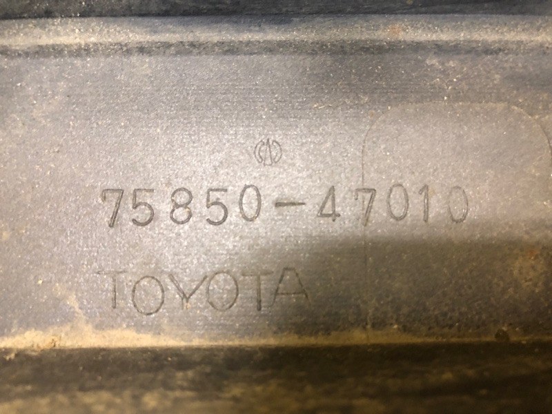 Накладка порога наружная правая PRIUS - 30 09-17