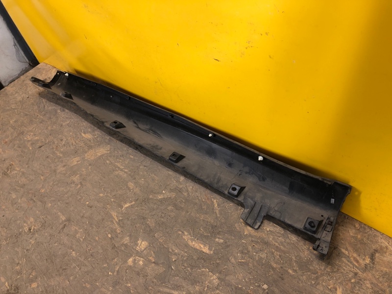 Накладка порога наружная правая VITARA 15- Накладка порога наружная правая VITARA 15-