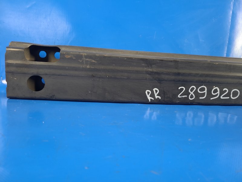 Усилитель заднего бампера CAMRY 70 17- Усилитель заднего бампера CAMRY 70 17-