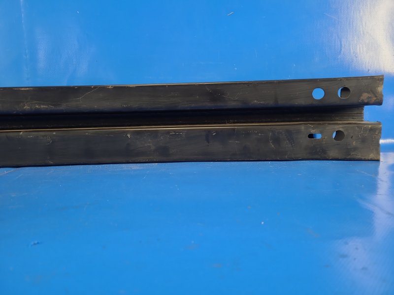 Усилитель заднего бампера CAMRY 70 17- Усилитель заднего бампера CAMRY 70 17-