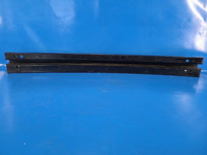 Усилитель заднего бампера CAMRY 70 17- Усилитель заднего бампера CAMRY 70 17-