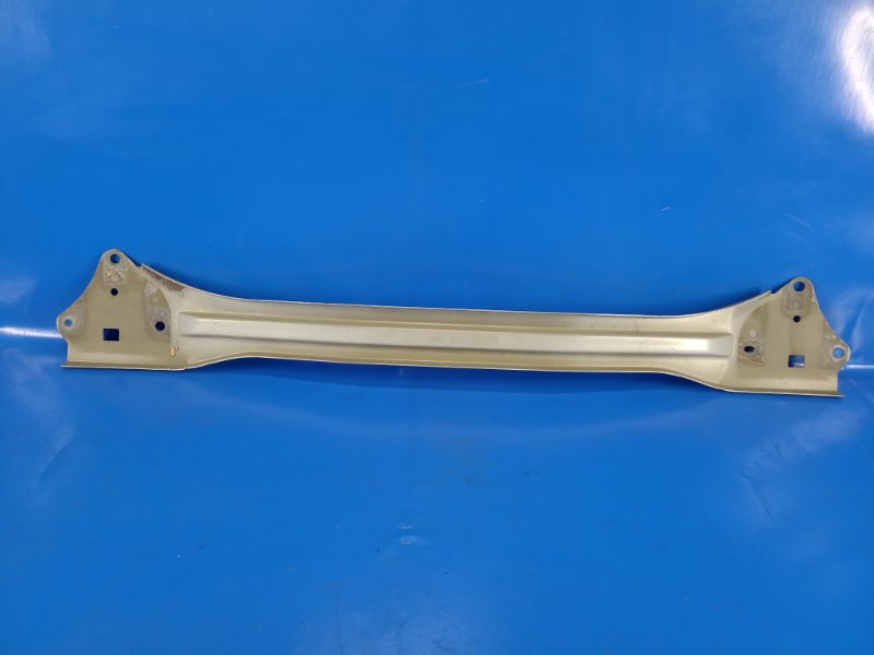 Усилитель заднего бампера YARIS 11-20