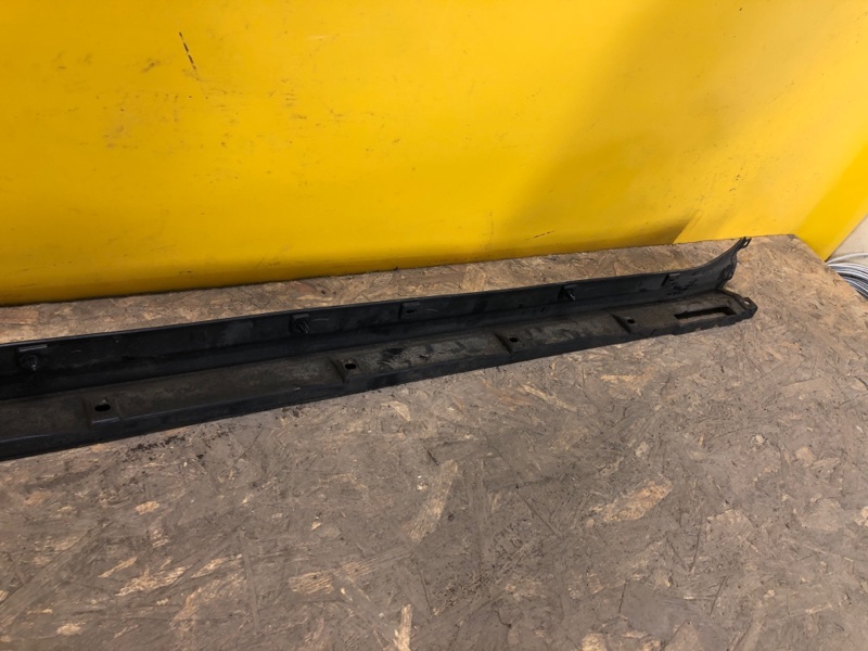 Накладка порога наружная правая VENZA 09-16 Накладка порога наружная правая VENZA 09-16