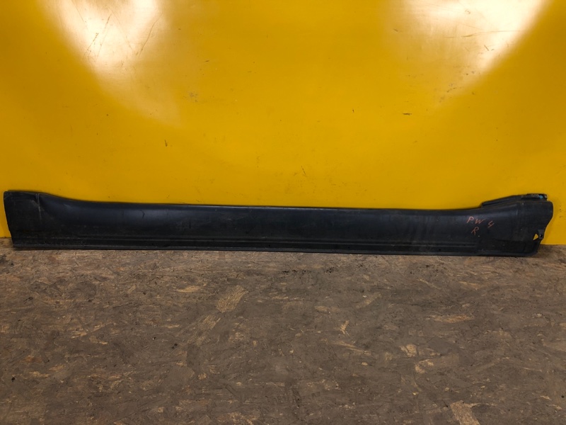 Накладка порога наружная правая MITSUBISHI PAJERO 06-21 7405A094 Б/У