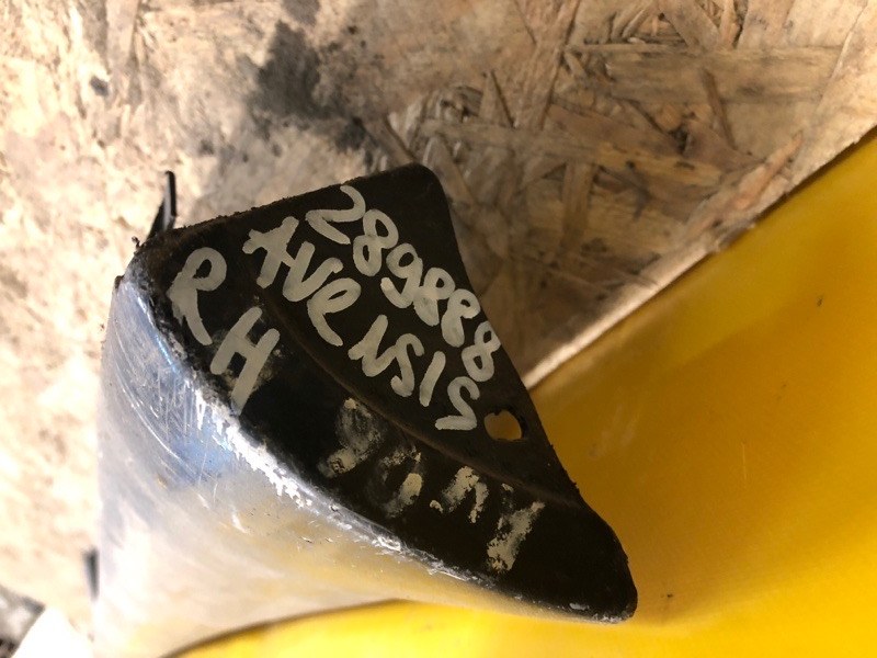 Накладка порога наружная правая AVENSIS 03-08 Накладка порога наружная правая AVENSIS 03-08