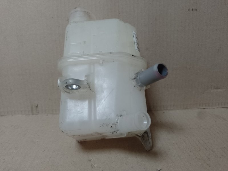 Расширительный бачок инвертора PRIUS - 30 09-17 Расширительный бачок инвертора PRIUS - 30 09-17