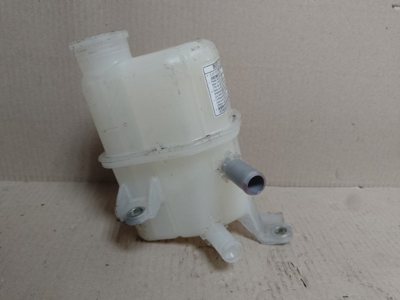 Расширительный бачок инвертора TOYOTA PRIUS - 30 09-17 G92A0-47010 Б/У