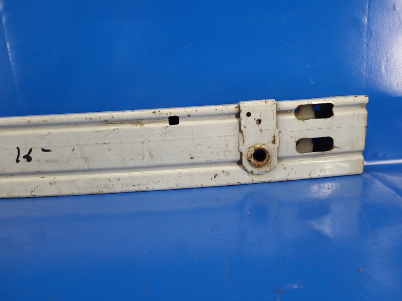 Усилитель заднего бампера NISSAN QASHQAI/ROGUE SPORT 14-