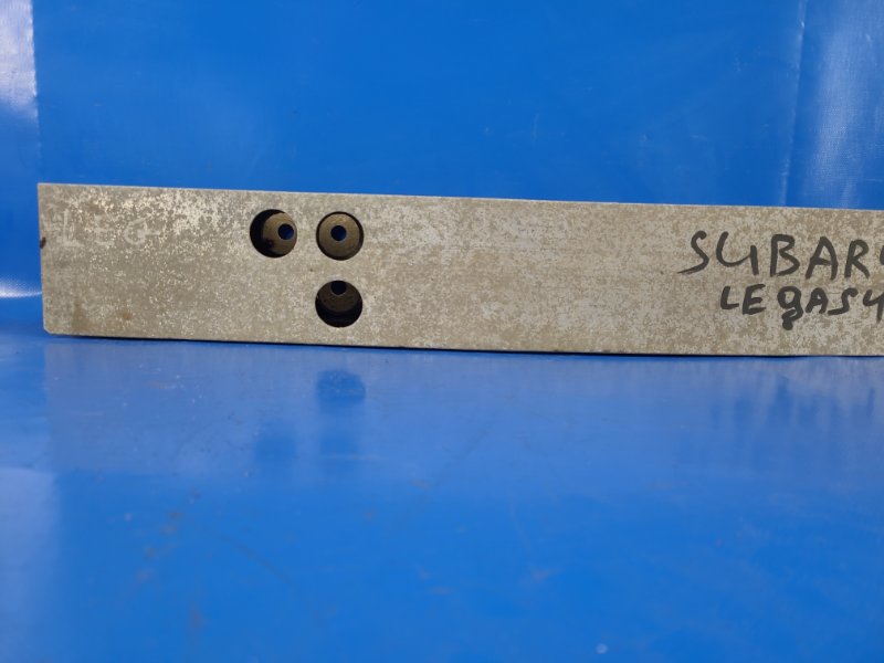 Усилитель заднего бампера LEGACY 09-15 BM