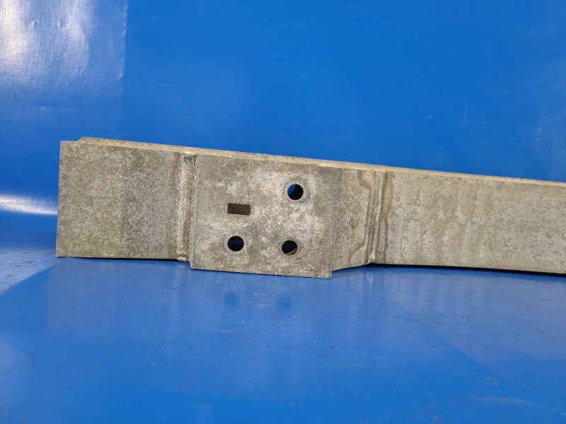 Усилитель заднего бампера LEGACY 09-15 BM