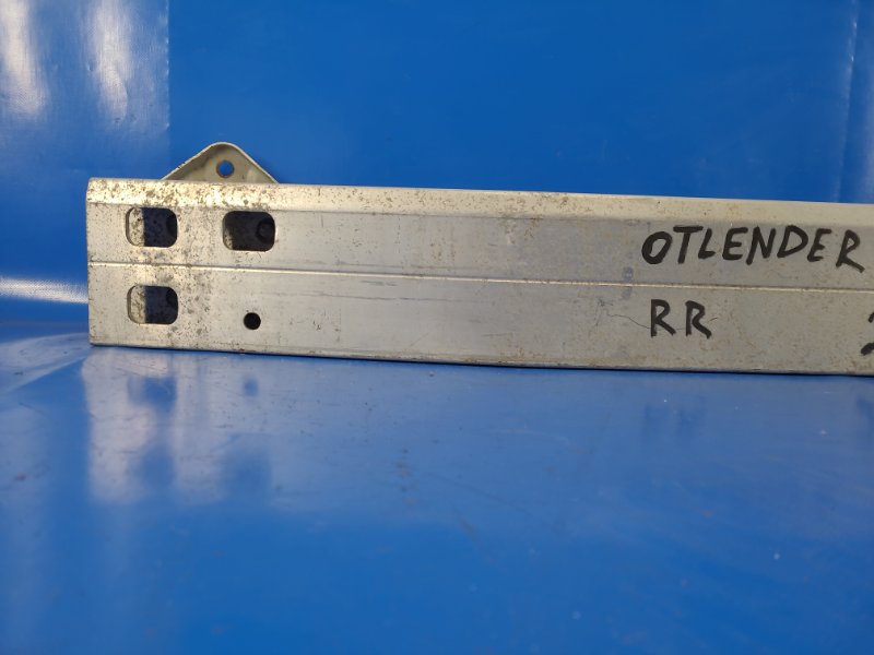 Усилитель заднего бампера OUTLANDER GF 12-