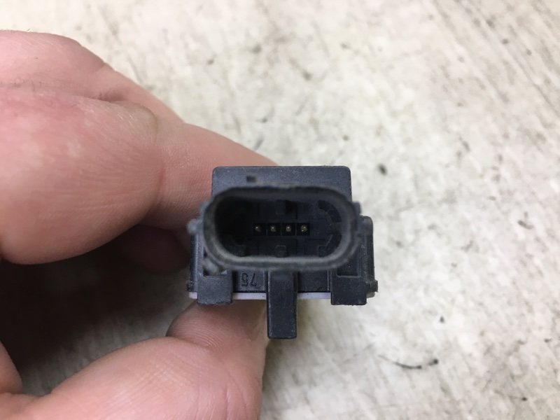 Датчик удара TOYOTA COROLLA 150 06-13