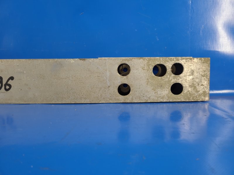 Усилитель заднего бампера LEXUS GS350 GS300 05-11 Усилитель заднего бампера LEXUS GS350 GS300 05-11