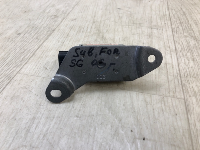 Датчик удара передний правый SUBARU FORESTER SG 02-07