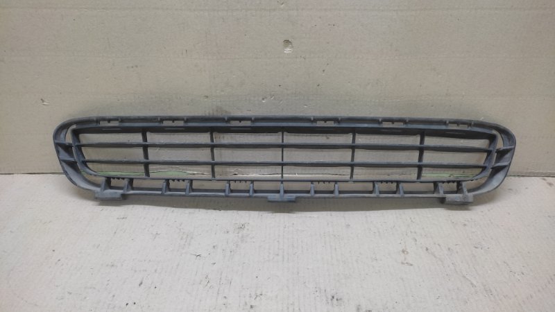 Решетка переднего бампера TOYOTA CAMRY 40 06-11 53112-06040 Б/У