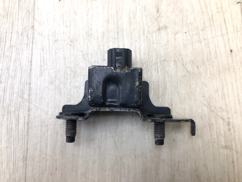 Датчик удара правый SUBARU FORESTER SG 02-07 98231SA040 Б/У