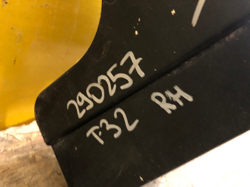 Накладка порога наружная правая X-TRAIL/ROGUE T32 13-20