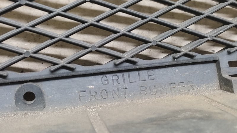 Решетка переднего бампера LANCER 4/5/6/7/8 88-02