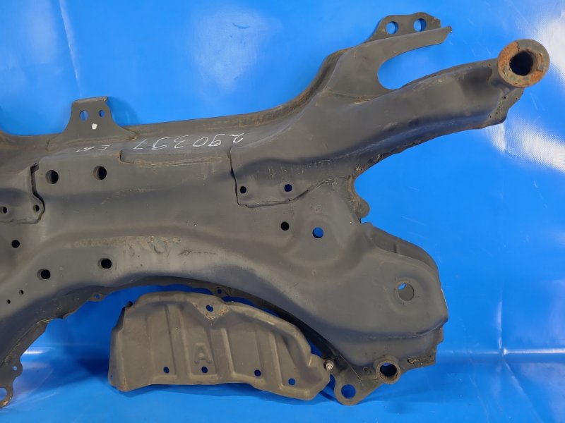 Балка передней подвески COROLLA E16 13-