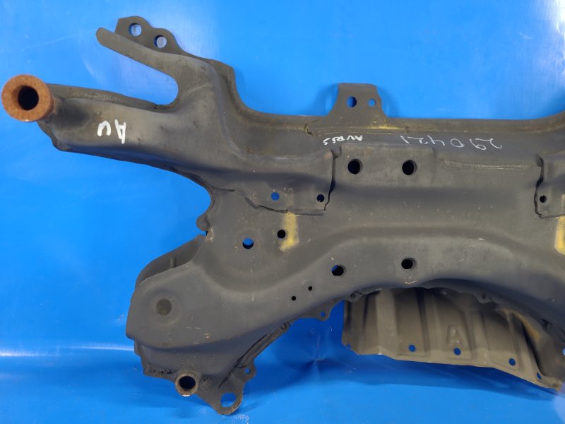 Балка передней подвески AURIS 13-18