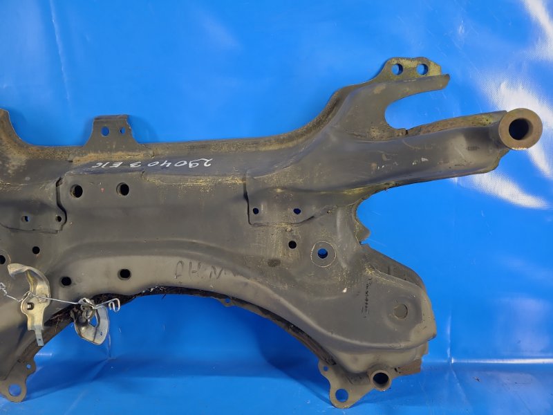 Балка передней подвески COROLLA E16 13-