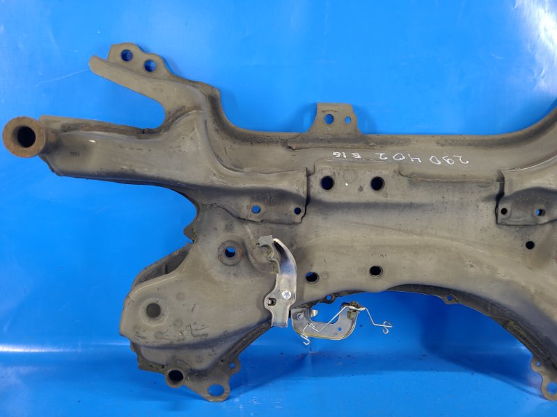 Балка передней подвески COROLLA E16 13-