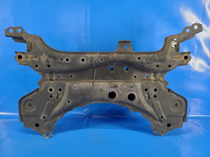 Балка передней подвески TOYOTA PRIUS PLUS 11-14 51201-12441 Б/У