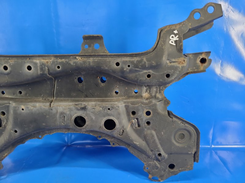 Балка передней подвески TOYOTA PRIUS PLUS 11-14