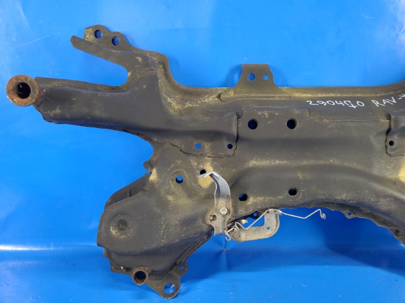 Балка передней подвески RAV4 05-12